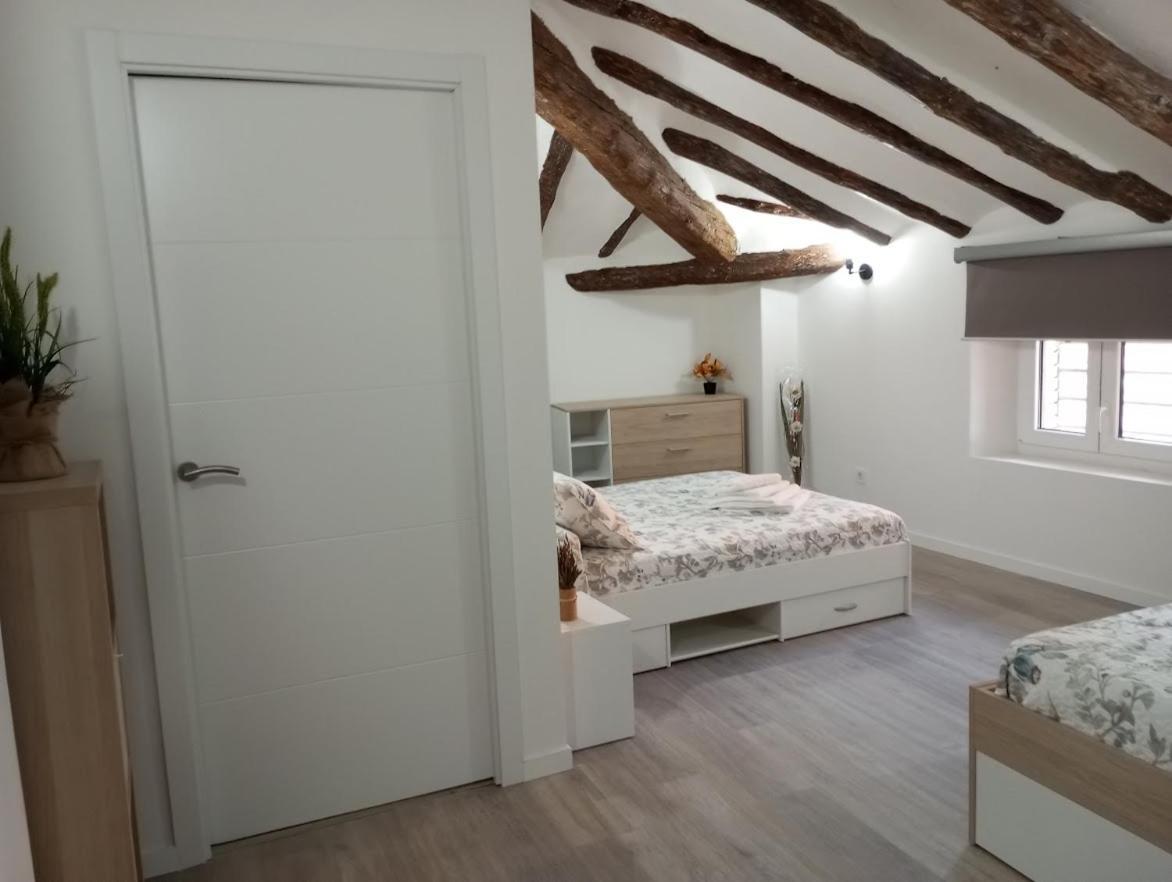 Apartamentos "El Balconico" Arguedas Eksteriør billede