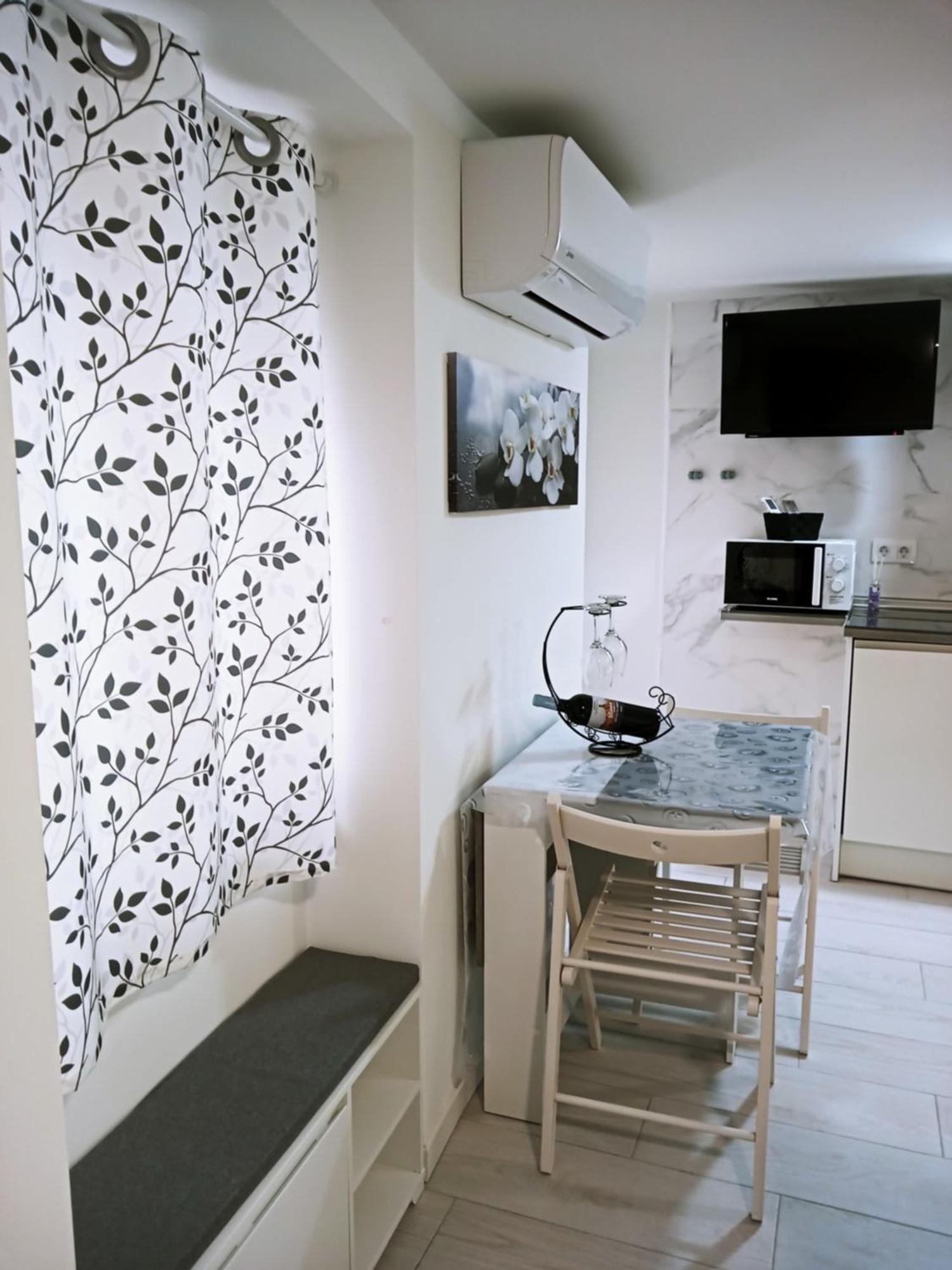 Apartamentos "El Balconico" Arguedas Eksteriør billede